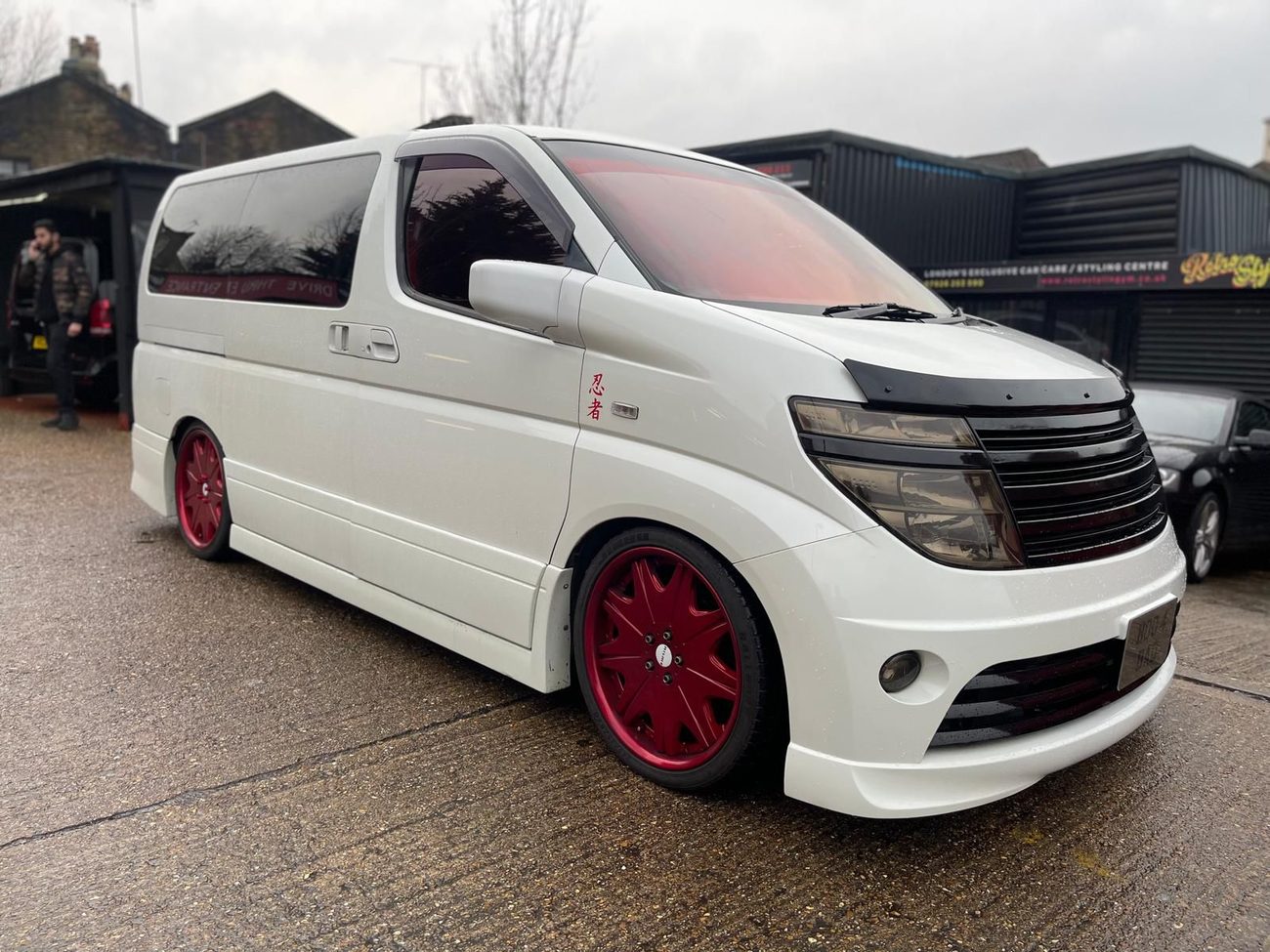 Nissan Elgrand custom styling — Retro Styling London